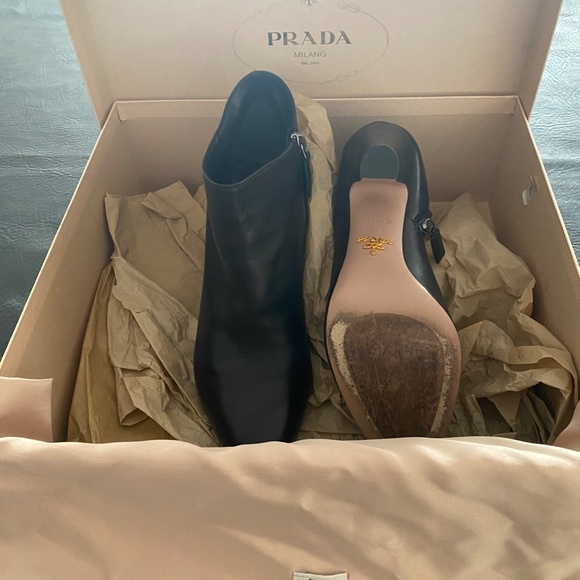 Prada Calzature Donna Bootie - Excellent Condition - Black Size 37.5 - Picture 10 of 15
